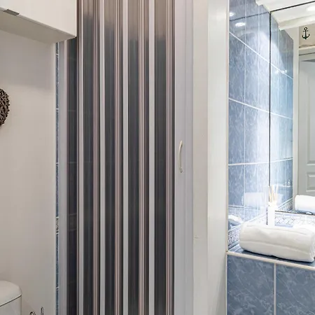 With Balcony & Pool -heart Of * Nice