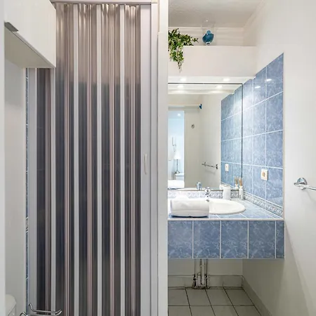 Daire With Balcony & Pool -heart Of