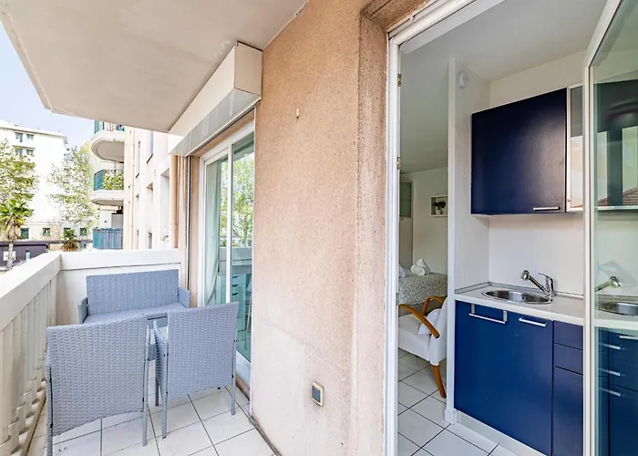 With Balcony & Pool -heart Of * ניס